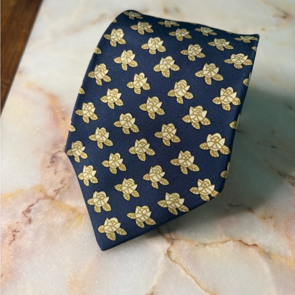 Hermes 100% Silk Dark Navy Blue Tie with Gold Floral Design - Picture 1 of 3